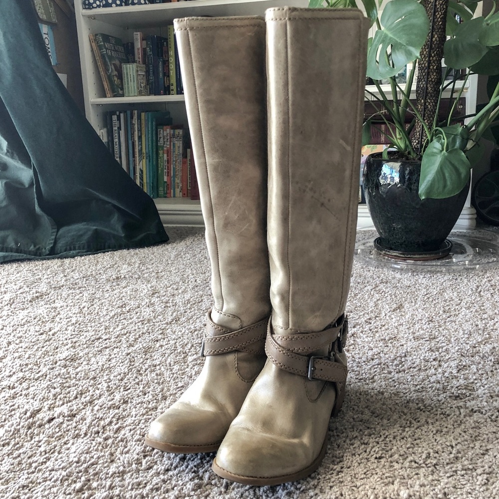**SOLD** Gianni Bini knee-high boots